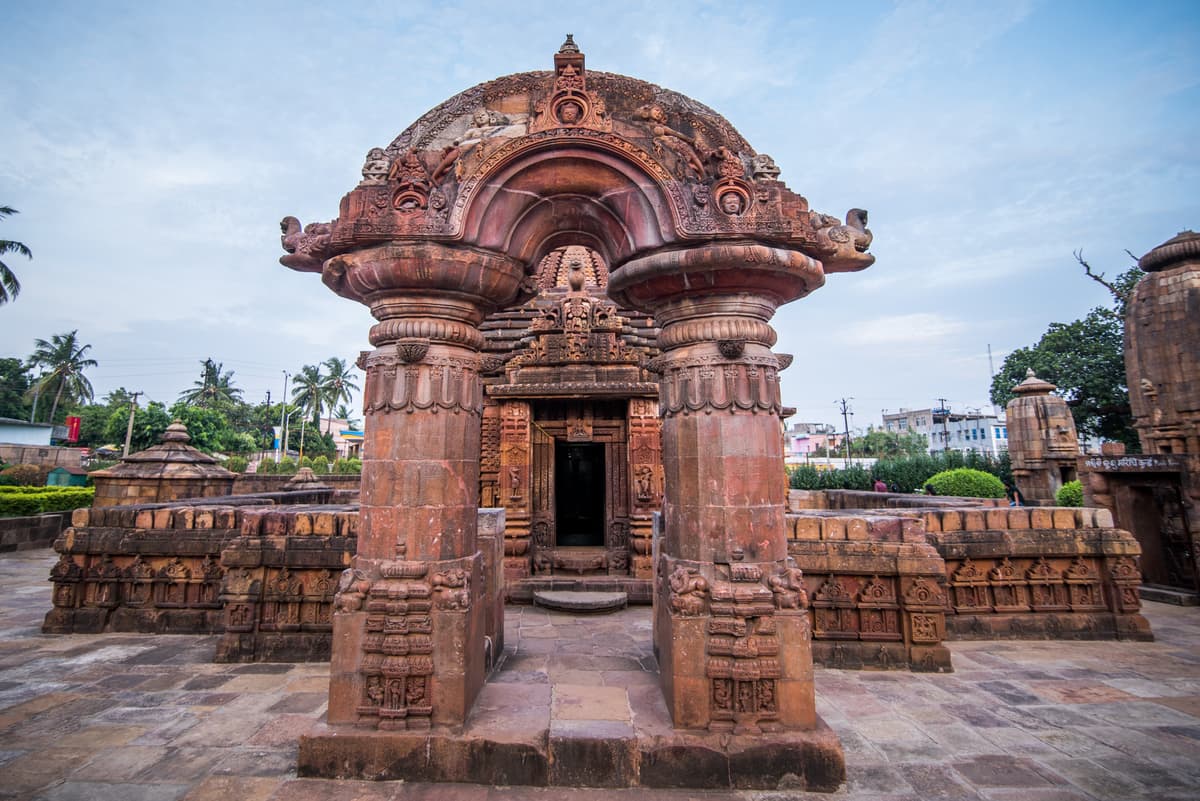 Lingaraj Temple close-up